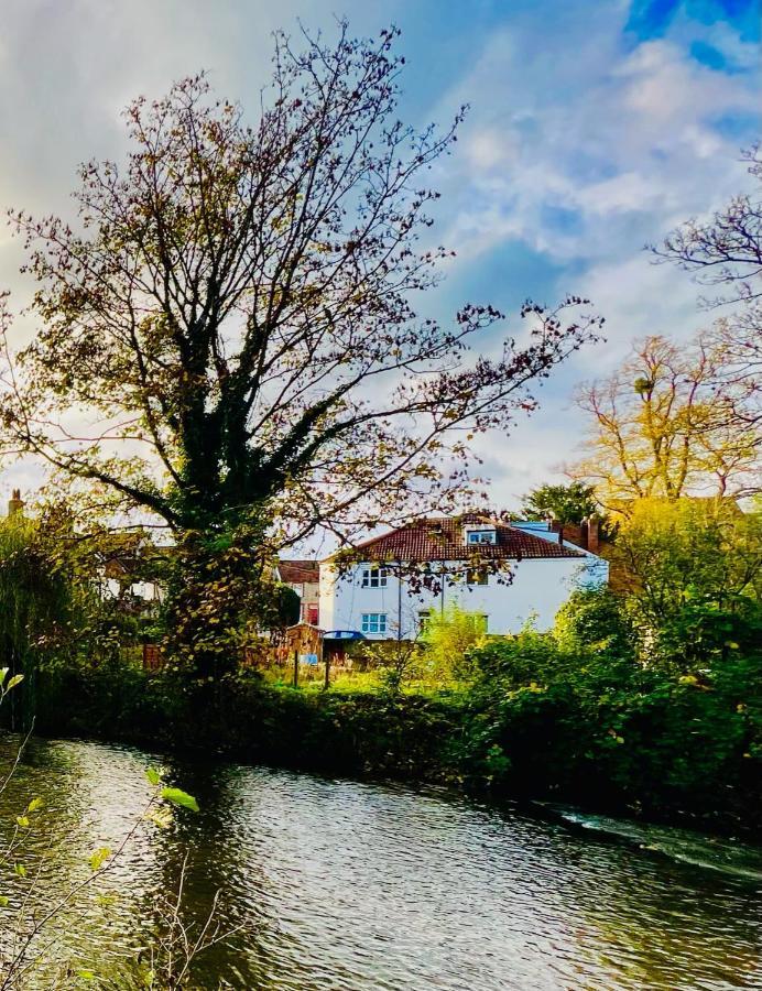 Dapps Hill Haven - Between Bristol And Bath, Both 9 Mins By Train! Keynsham Buitenkant foto