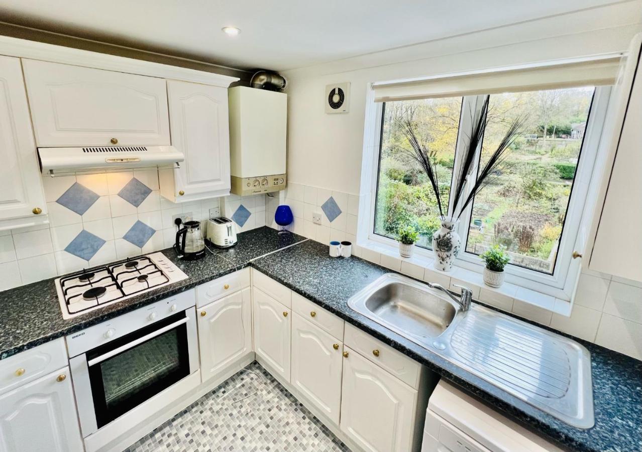 Dapps Hill Haven - Between Bristol And Bath, Both 9 Mins By Train! Keynsham Buitenkant foto