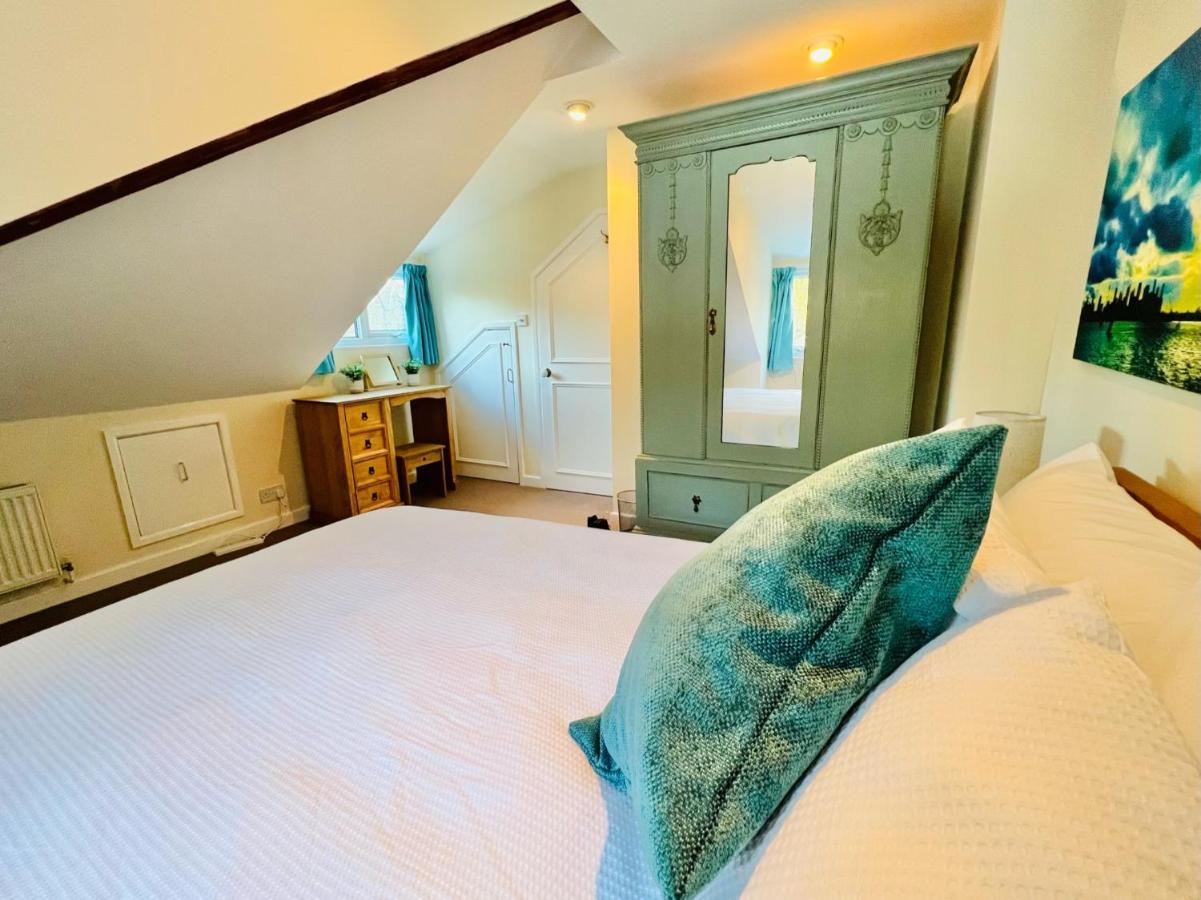 Dapps Hill Haven - Between Bristol And Bath, Both 9 Mins By Train! Keynsham Buitenkant foto