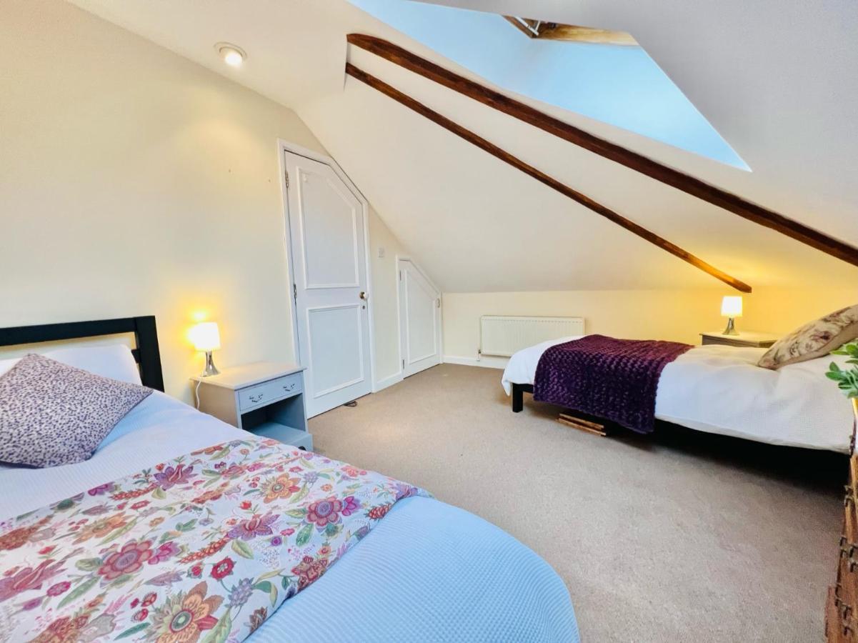 Dapps Hill Haven - Between Bristol And Bath, Both 9 Mins By Train! Keynsham Buitenkant foto